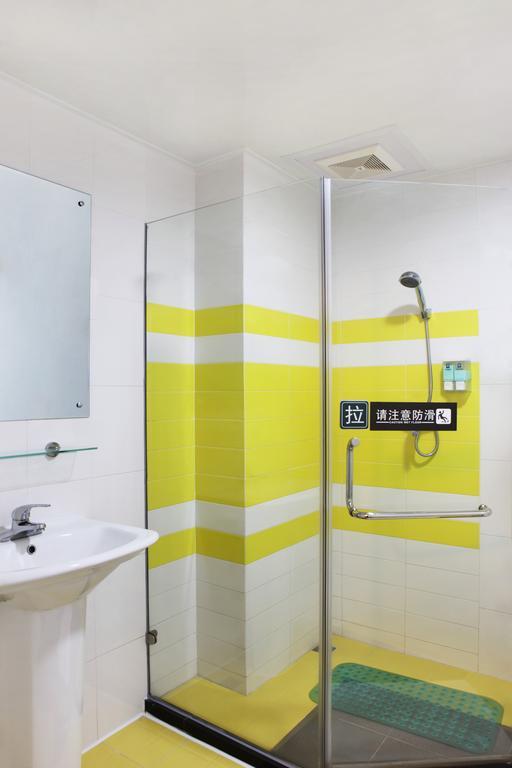 7Days Inn Guangzhou Nonglinxia Road Ouzhuang Subway Station 客房 照片